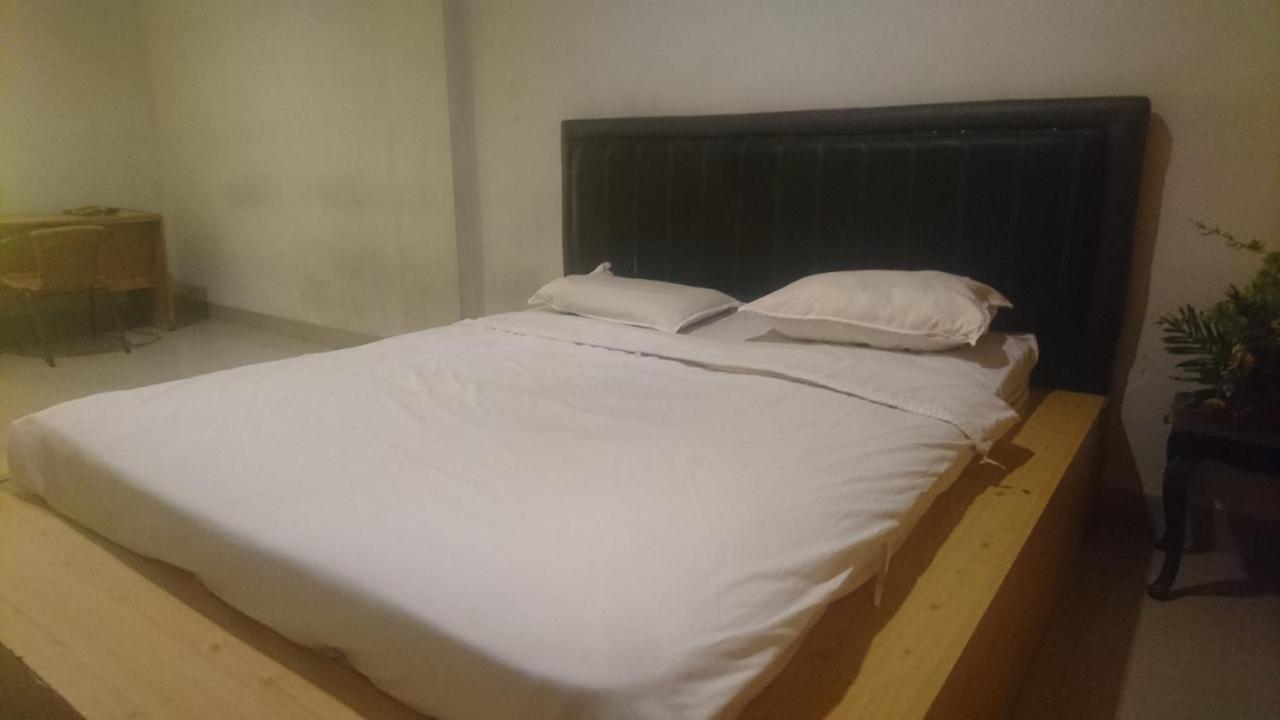 Sz Nine One Hotel Медан Екстериор снимка