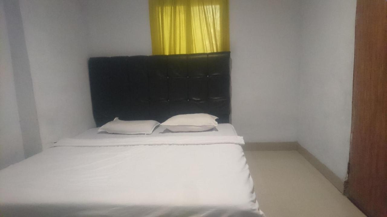 Sz Nine One Hotel Медан Екстериор снимка