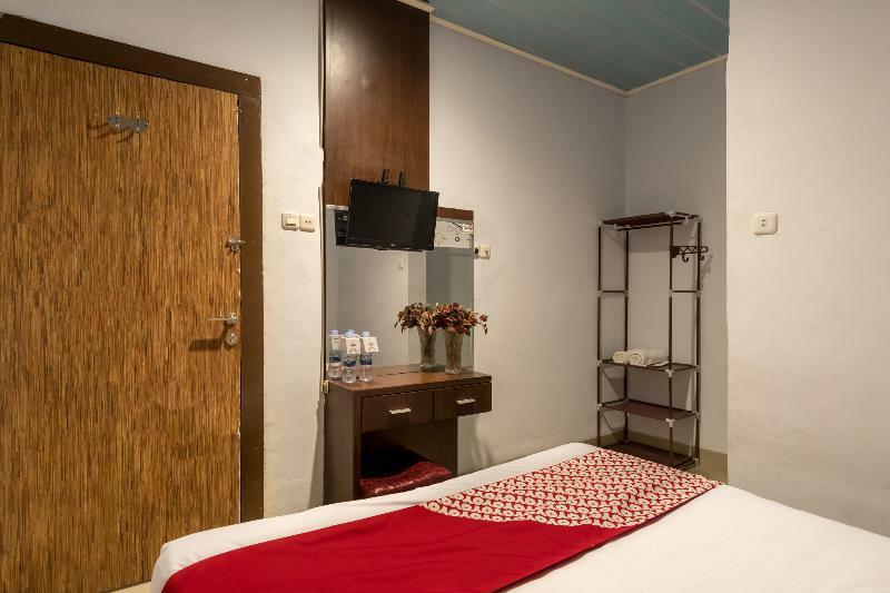 Sz Nine One Hotel Медан Екстериор снимка