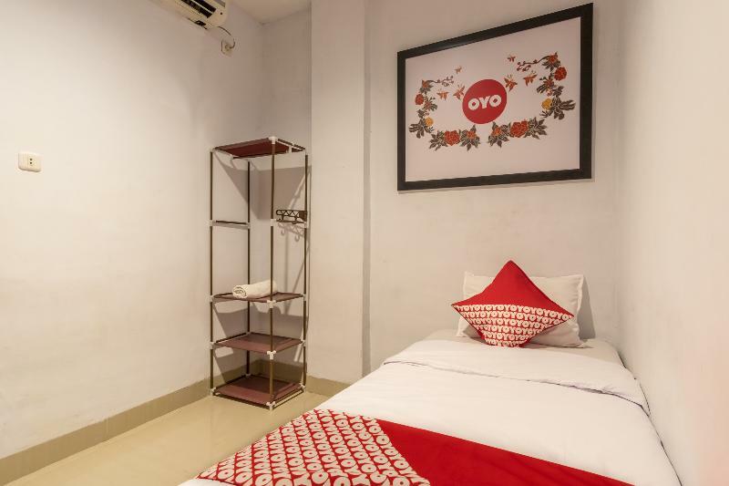 Sz Nine One Hotel Медан Екстериор снимка