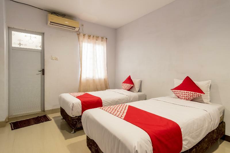 Sz Nine One Hotel Медан Екстериор снимка